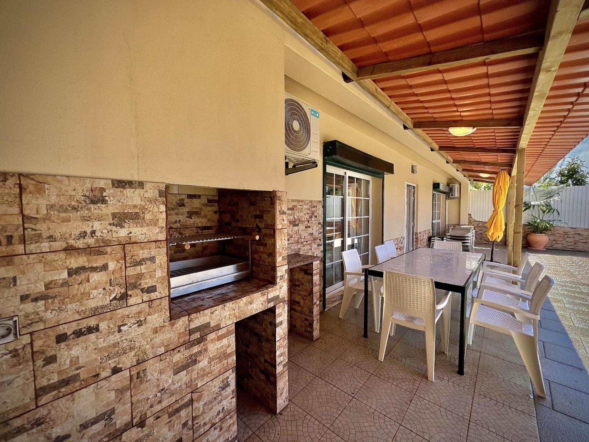 Albufeira Summer Villa 2 With Pool By Homing Eksteriør billede
